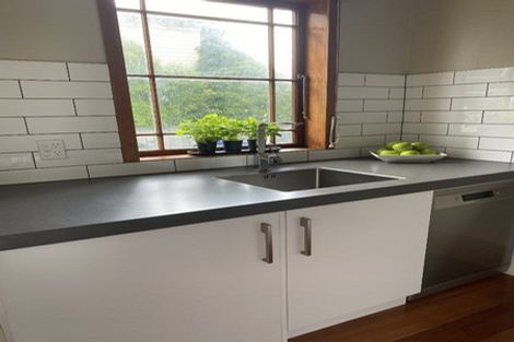 Photo of property in 1/12 Murphy Street, Thorndon, Wellington, 6011