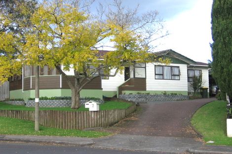 Photo of property in 7 Hazelmay Place, Bucklands Beach, Auckland, 2014