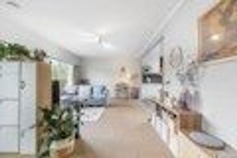 Photo of property in 2/771 Beach Road, Browns Bay, Auckland, 0630