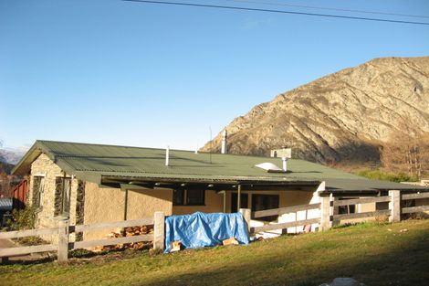 Photo of property in 38 Mcchesney Road, Arthurs Point, Queenstown, 9371