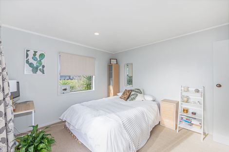 Photo of property in 56 Pacific Parade, Army Bay, Whangaparaoa, 0930
