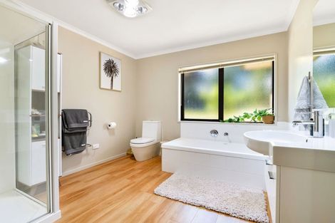 Photo of property in 122 Iles Road, Lynmore, Rotorua, 3010