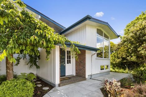 Photo of property in 15 Cherry Blossom Grove, Maungaraki, Lower Hutt, 5010