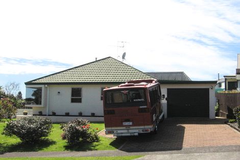 Photo of property in 1 Rangataua Street, Welcome Bay, Tauranga, 3112