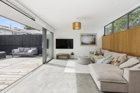 Photo of property in 185 Coutts Street, Rongotai, Wellington, 6022