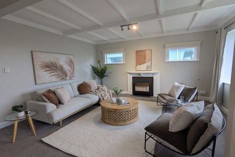 Photo of property in 99 Endeavour Street, Lyall Bay, Wellington, 6022