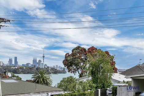 Photo of property in 12 Birkley Road, Bayswater, Auckland, 0622