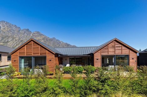 Photo of property in 5 Kerrera Lane, Jacks Point, Queenstown, 9371