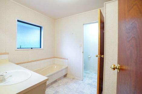 Photo of property in 207 Park Road, Hokowhitu, Palmerston North, 4410