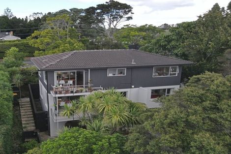 Photo of property in 37 West Lynn Road, Titirangi, Auckland, 0604