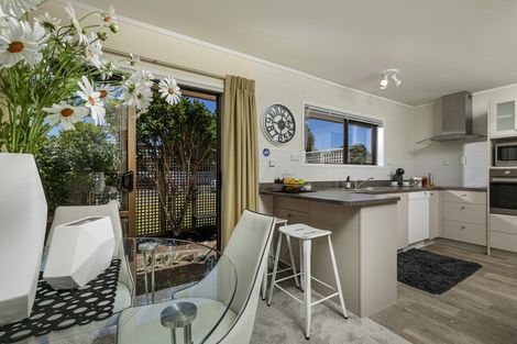 Photo of property in 37 Pine Road, Orewa, 0931