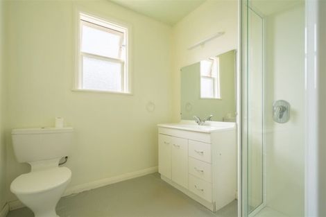 Photo of property in 5 Holcombe Place, Somerfield, Christchurch, 8024