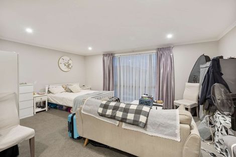 Photo of property in 18 Hopuni Way, Takanini, 2112