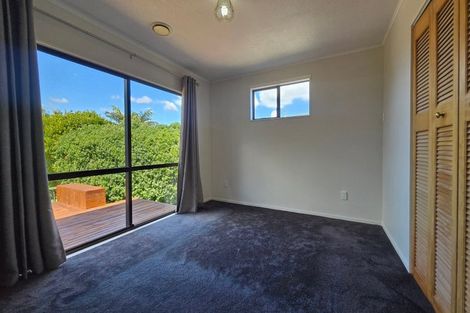 Photo of property in 3 Owaka Close, Kelson, Lower Hutt, 5010