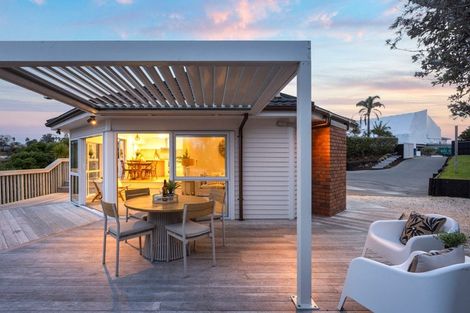 Photo of property in 70 Bay Vista Drive, Red Beach, 0932