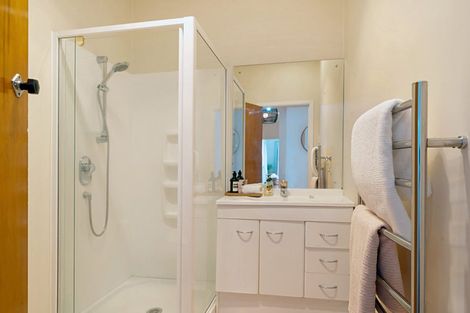 Photo of property in 4149 Great North Road, Glen Eden, Auckland, 0602