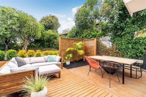 Photo of property in 1/29 Bruce Road, Glenfield, Auckland, 0629