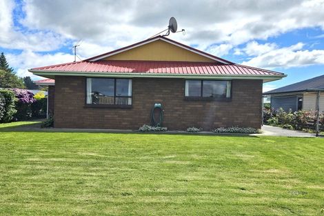 Photo of property in 18 Crossleigh Crescent, Balclutha, 9230