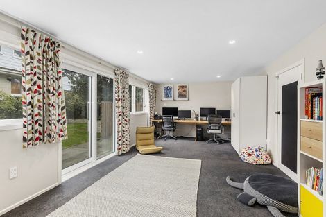 Photo of property in 11 Madison Place, Miramar, Wellington, 6022