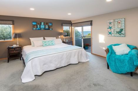 Photo of property in 1a Liston Crescent, Cockle Bay, Auckland, 2014