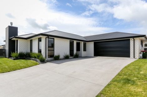 Photo of property in 3 Roy Johns Way, Bell Block, New Plymouth, 4312