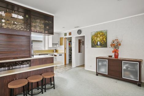 Photo of property in 24 Nevada Drive, Merrilands, New Plymouth, 4312