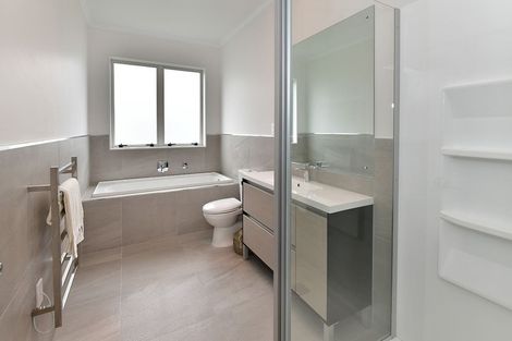 Photo of property in 5 Leggett Lane, Red Beach, 0932