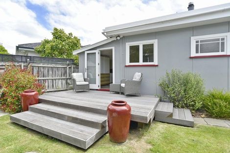 Photo of property in 17 Penfold Square, Leithfield, 7481