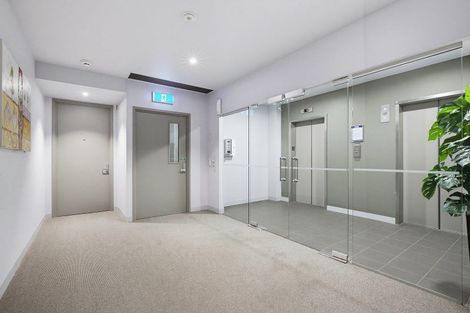 Photo of property in Gerondis Bldg Apartments, 201/60 Willis Street, Wellington Central, Wellington, 6011