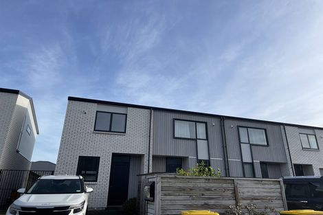 Photo of property in 12 Kauamo Close, Waiwhetu, Lower Hutt, 5010