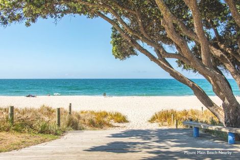 Photo of property in 2/6 Marine Parade, Mount Maunganui, 3116