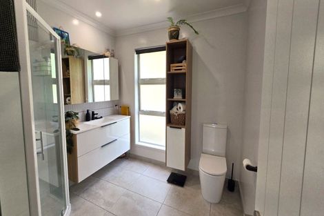 Photo of property in Cotswold Cottage B & B, 46 Maramarahi Road, Thames, 3578