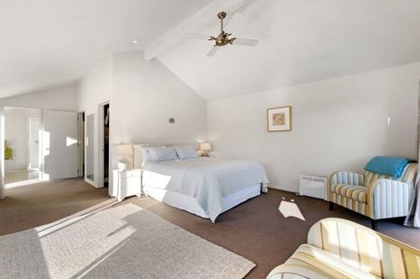 Photo of property in 166 Beacon Point Road, Wanaka, 9305