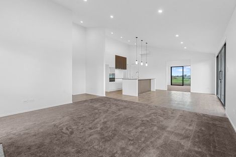 Photo of property in 3 Nicholson Road, Clareville, Carterton, 5791