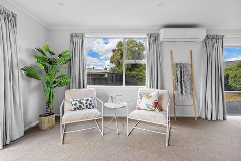 Photo of property in 16 Rhonda Avenue, Deanwell, Hamilton, 3206