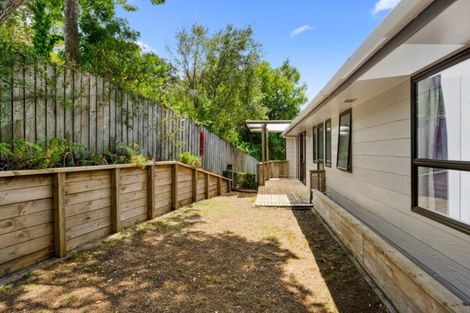 Photo of property in 2/15 Flavia Close, Torbay, Auckland, 0630