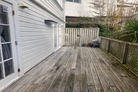 Photo of property in 32 Upland Road, Kelburn, Wellington, 6012