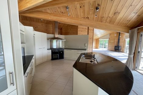 Photo of property in 136 Oraha Road, Kumeu, 0892