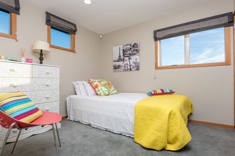 Photo of property in 1a Liston Crescent, Cockle Bay, Auckland, 2014