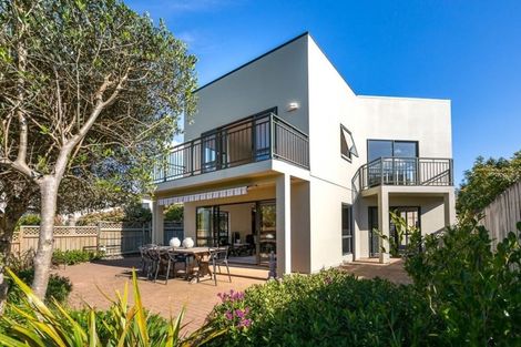 Photo of property in 21/15f Vinograd Drive, Te Atatu Peninsula, Auckland, 0610