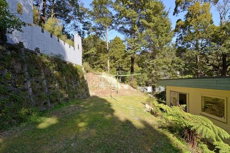 Photo of property in 5 Tiniroa Grove, Silverstream, Upper Hutt, 5019