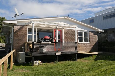 Photo of property in 9b Martin Road, Paraparaumu Beach, Paraparaumu, 5032