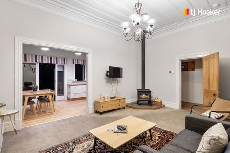 Photo of property in 73 Royal Crescent, Saint Kilda, Dunedin, 9012