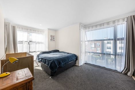 Photo of property in 32 Raranga Lane, Hobsonville, Auckland, 0616