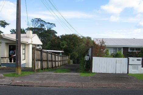 Photo of property in 18 Kingdale Road, Henderson, Auckland, 0610