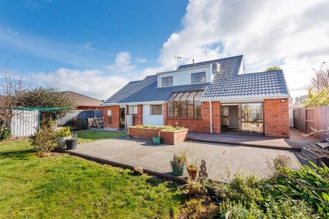 Photo of property in 107 John F Kennedy Drive, Milson, Palmerston North, 4414