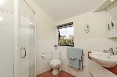 Photo of property in 102 Shaw Road, Oratia, Auckland, 0604