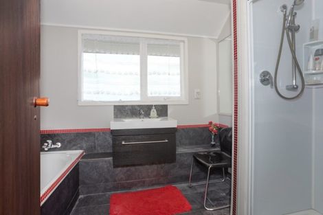 Photo of property in 10 Shelton Place, Marton, 4710