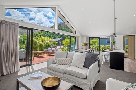 Photo of property in 26 Flynn Lane, Arrowtown, 9302