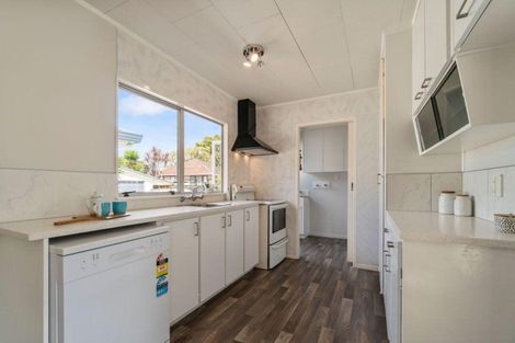 Photo of property in 2/25 Kervil Avenue, Te Atatu Peninsula, Auckland, 0610